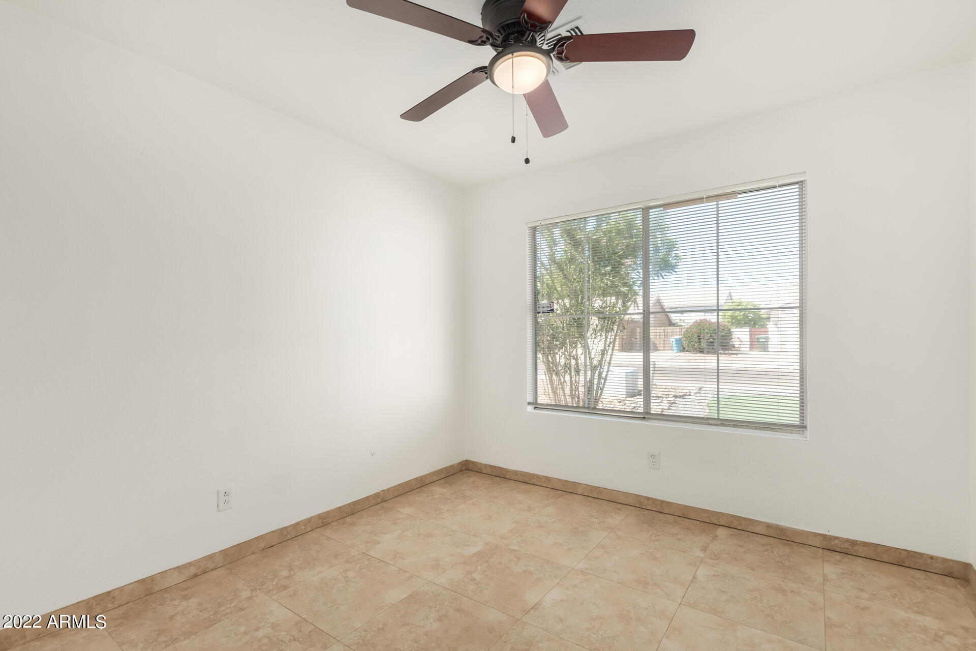 8541 West Granada Road Phoenix, AZ 85037 - Photo 14 of 21 20 - Granada