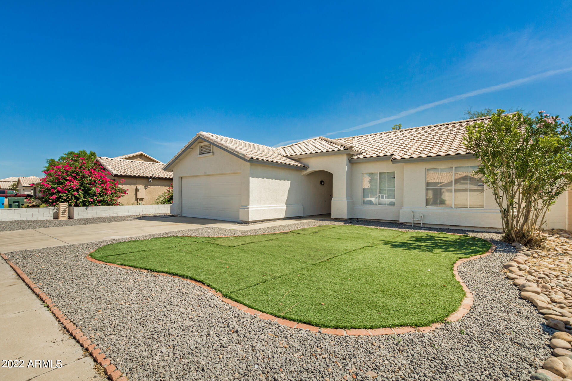 8541 West Granada Road Phoenix, AZ 85037 - Photo 4 of 21 06 - Granada