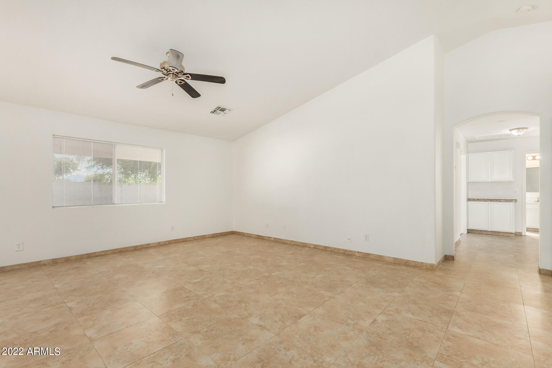 8541 West Granada Road Phoenix, AZ 85037 - Photo 6 of 21 08 - Granada