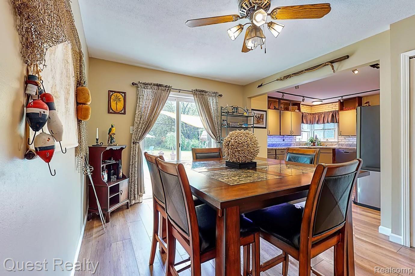 6115 Hatchery Road Waterford, MI 48327 - Photo 22 of 50 dining 6.jpg