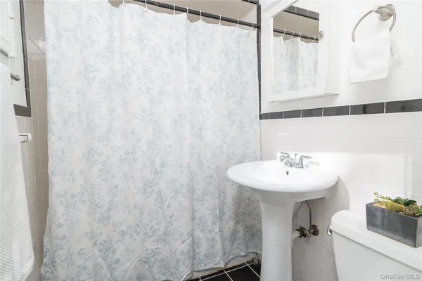$3,450 | 1099 Rte 9W, Unit 2, Nyack, NY 10960