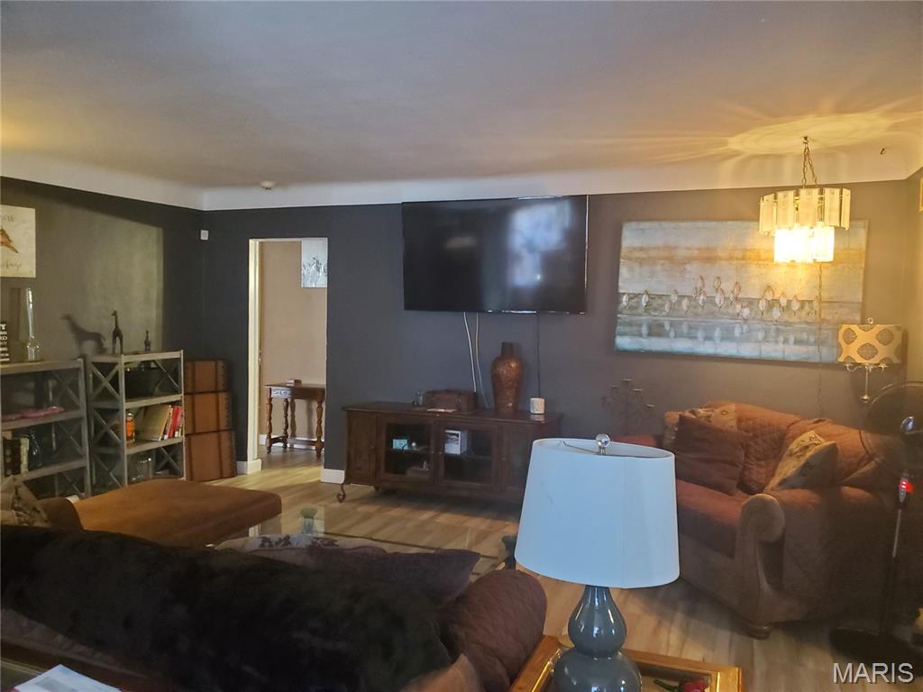 861 Pershing Street East St. Louis, IL 62203 - Photo 5 of 58