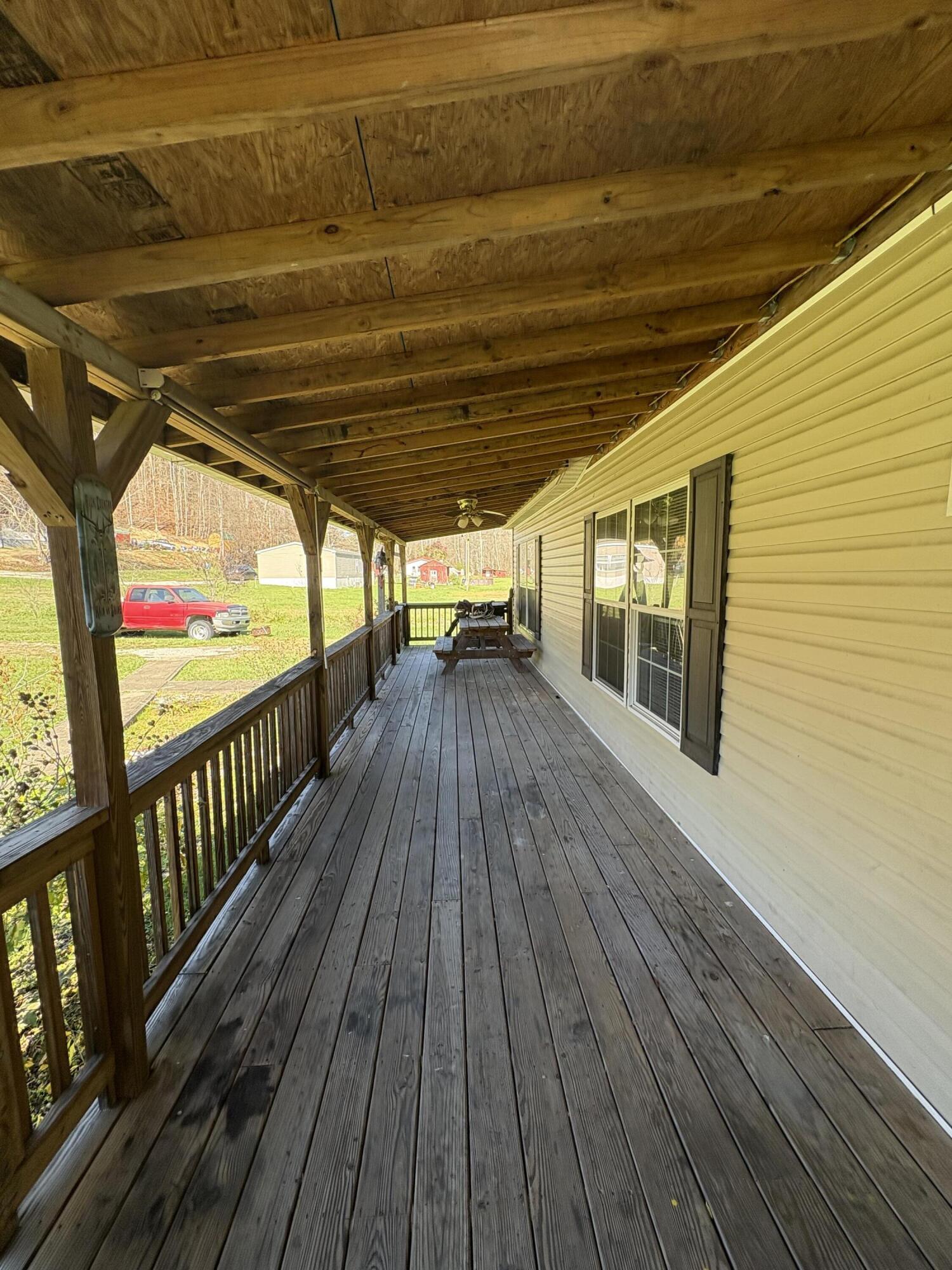 580 Bales Creek Road Manchester, KY 40962 - Photo 6 of 38 IMG_0728