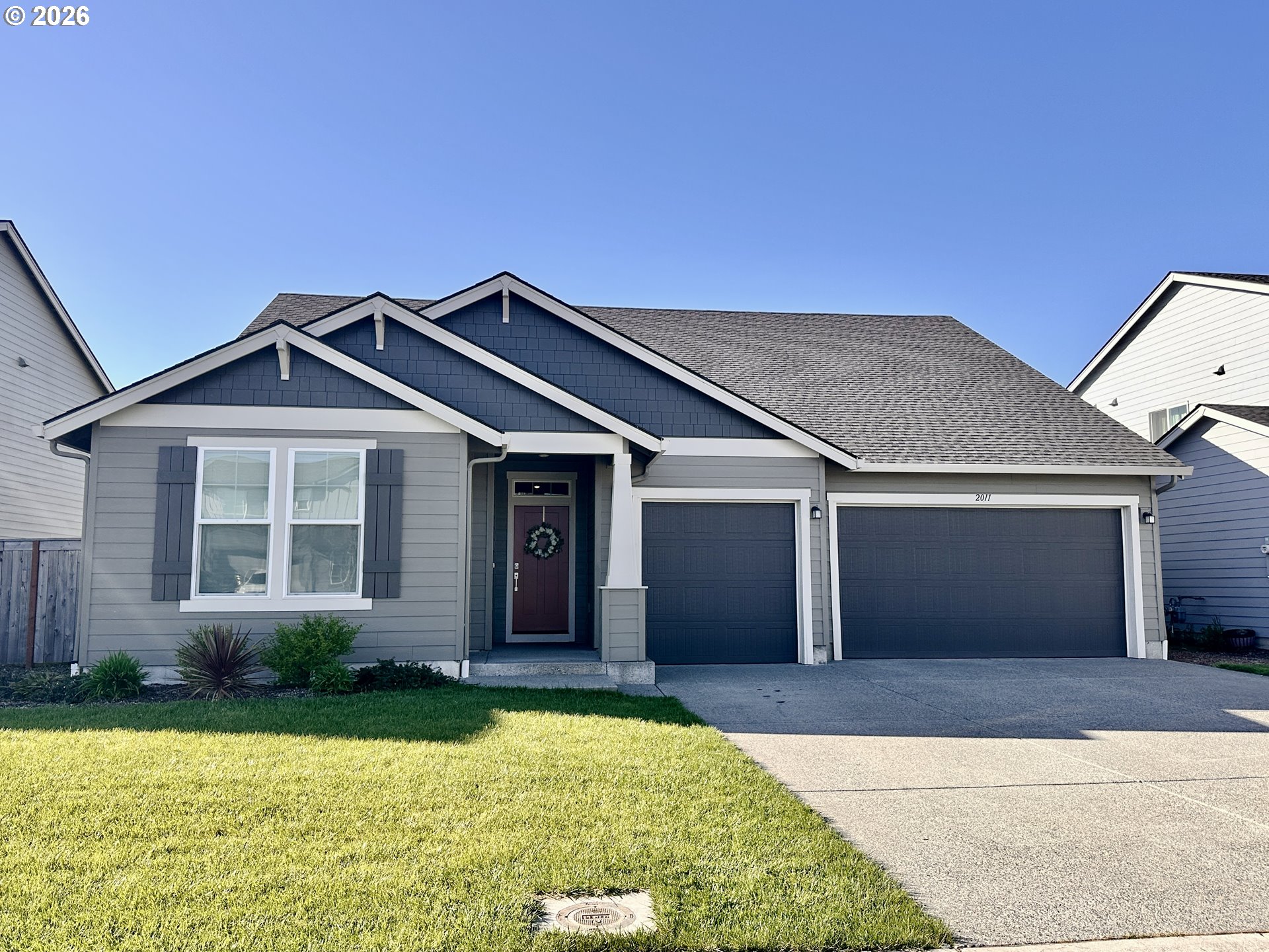 2011 Bethany Street Longview, WA 98632 - Photo 2 of 24 a front view of a house with yard