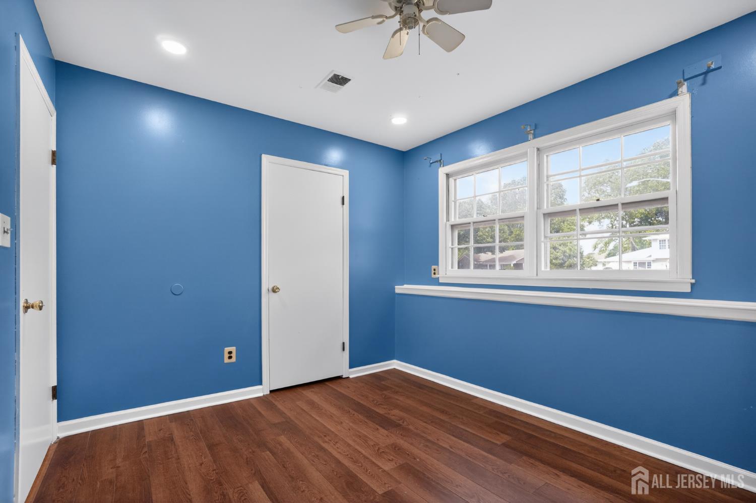 21 Ash Road Edison, NJ 08817 - Photo 23 of 35
