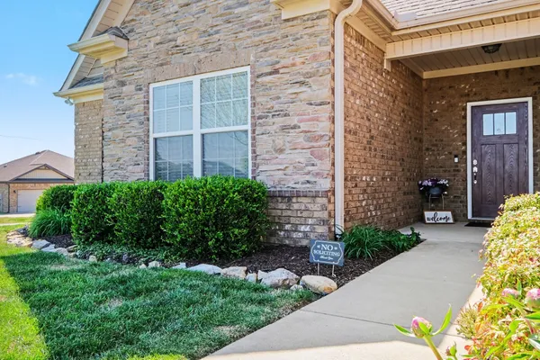 $489,000 | 5100 Vinnie Dell Drive, Chapel Hill, TN 37034