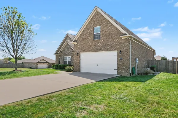 $489,000 | 5100 Vinnie Dell Drive, Chapel Hill, TN 37034