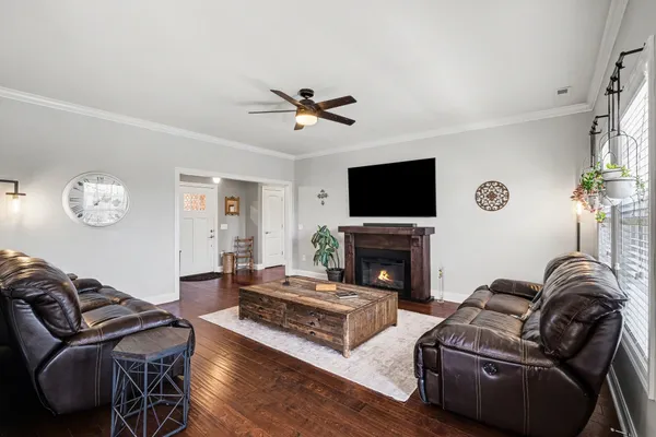 $489,000 | 5100 Vinnie Dell Drive, Chapel Hill, TN 37034