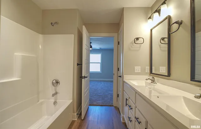 $230,000 | 1006 South 4th Street, Clinton, IA 52732