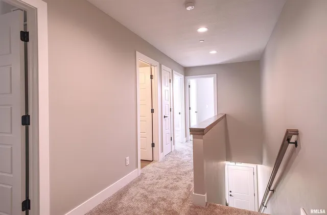 $230,000 | 1006 South 4th Street, Clinton, IA 52732