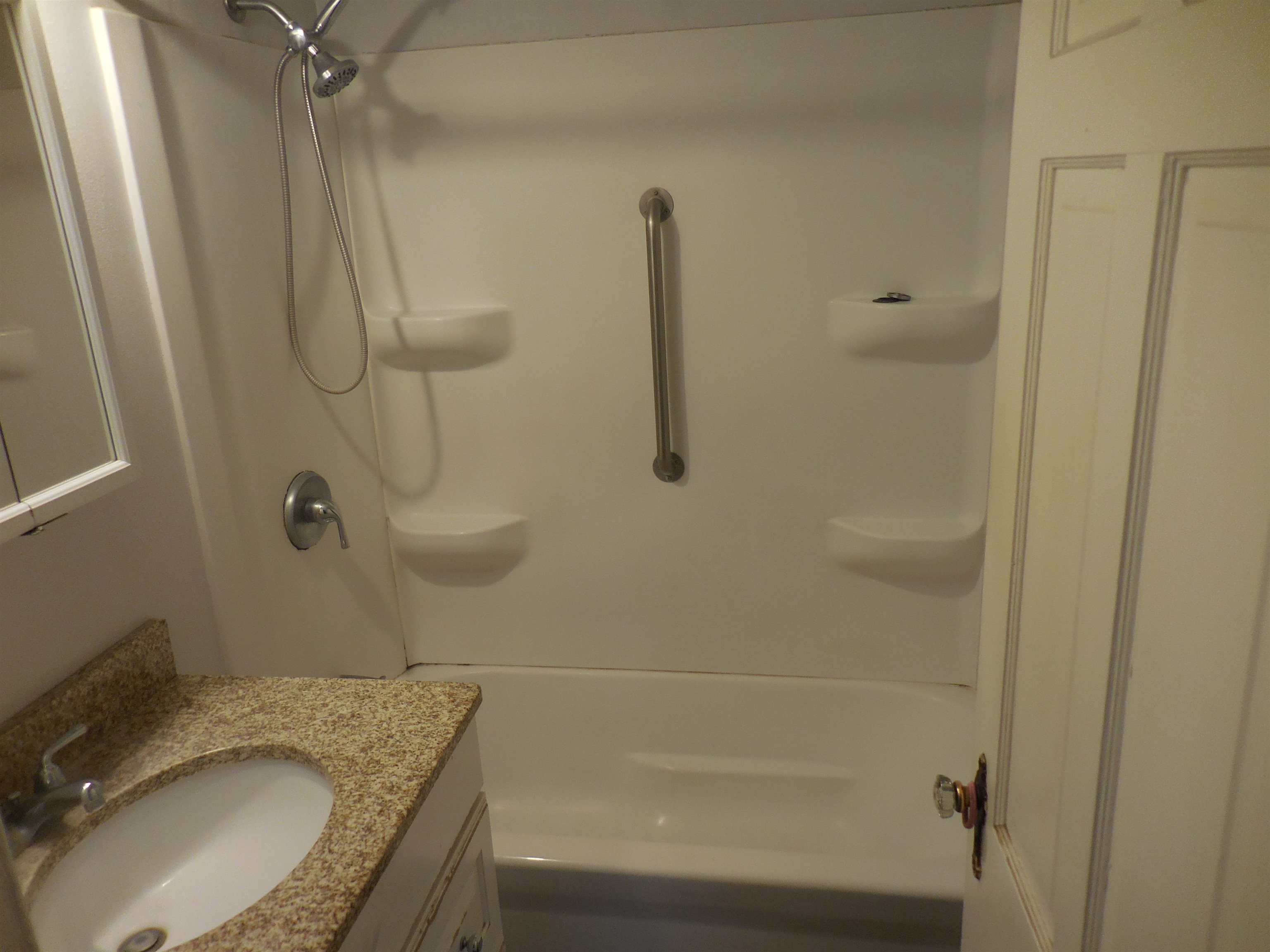 1318 South Trainer Road Rockford, IL 61108 - Photo 11 of 18