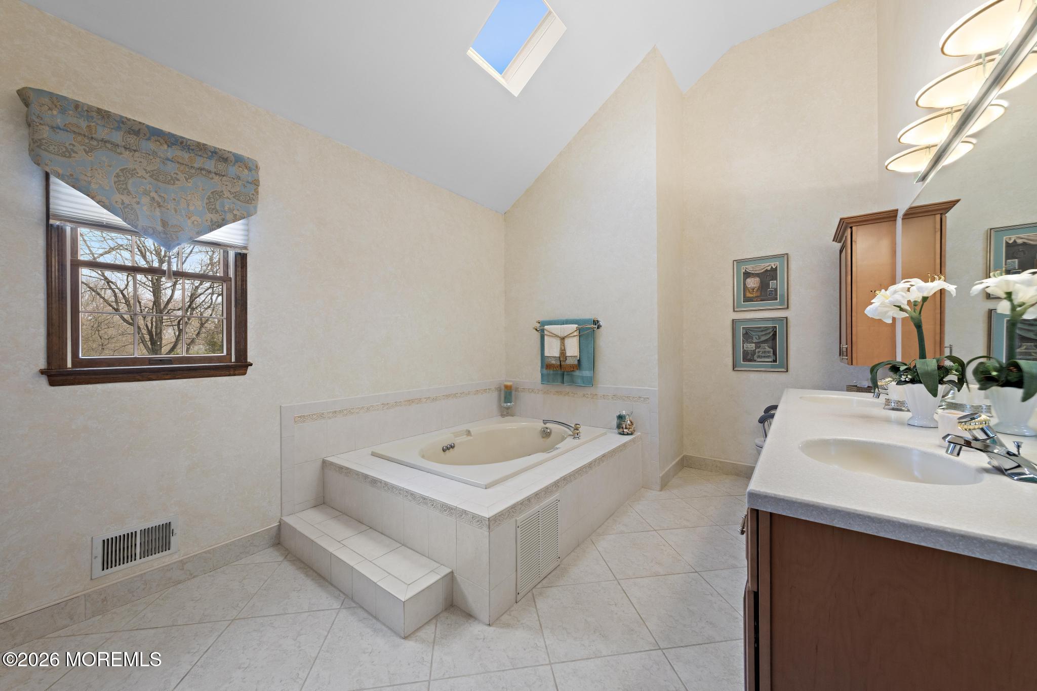 400 Randolph Road Freehold, NJ 07728 - Photo 37 of 54 Primary/Owner's En-Suite Bathroom