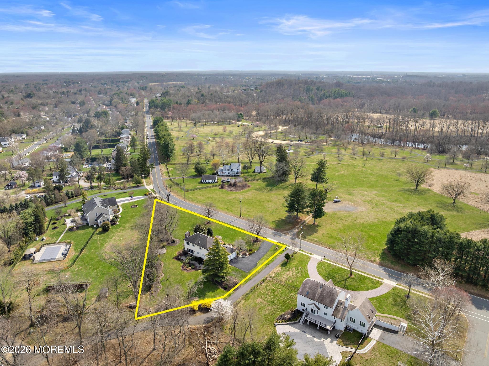 400 Randolph Road Freehold, NJ 07728 - Photo 5 of 54 Over an Acre Property!