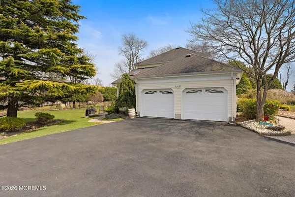 $925,000 | 400 Randolph Road, Freehold, NJ 07728