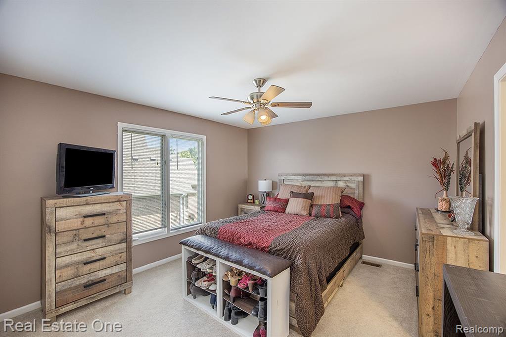 1259 Tulberry Circle Rochester, MI 48306 - Photo 20 of 30 Gallery Image 20