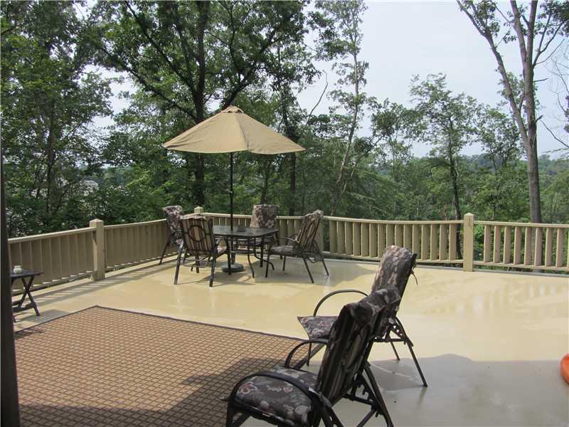 501 Shenango Road Beaver Falls, PA 15010 - Photo 23 of 25 Patio/Deck.