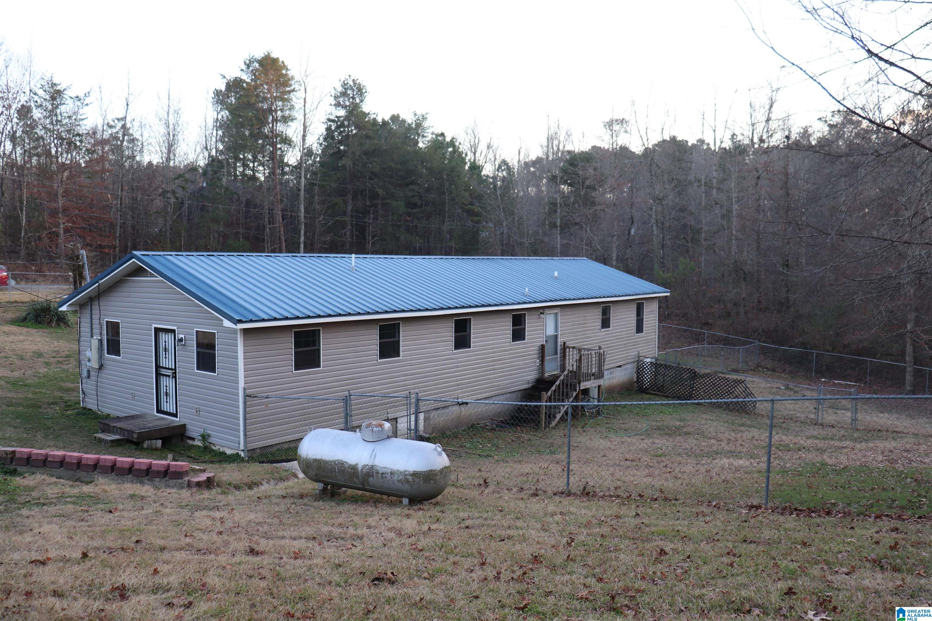 240 Sheffield Drive Oneonta, AL 35121 - Photo 9 of 34