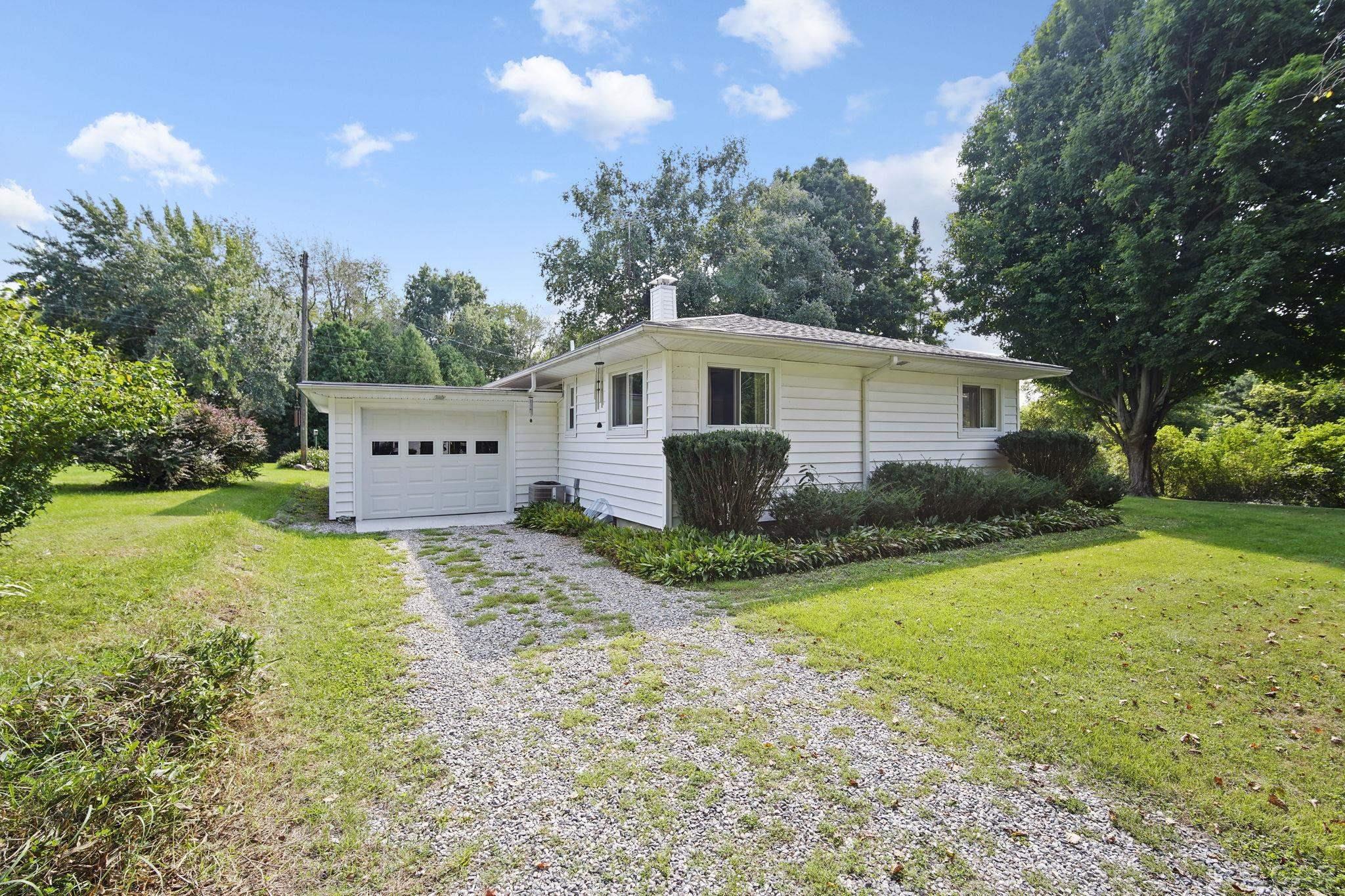 13775 Woerner Road Manitou Beach, MI 49253 - Photo 1 of 32 50090355.JPG