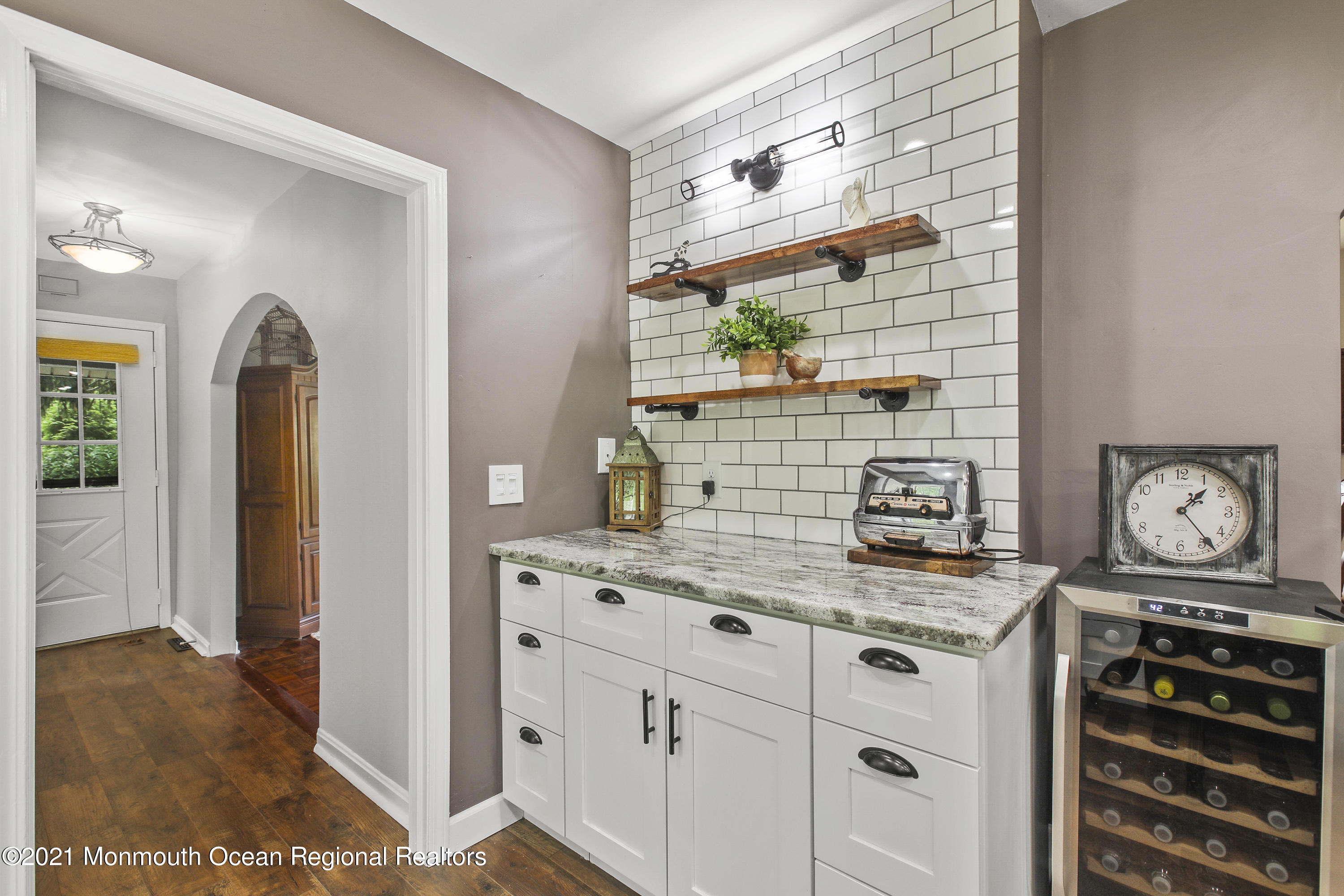 799 Nutswamp Road Middletown, NJ 07701 - Photo 14 of 66 5W5A1538