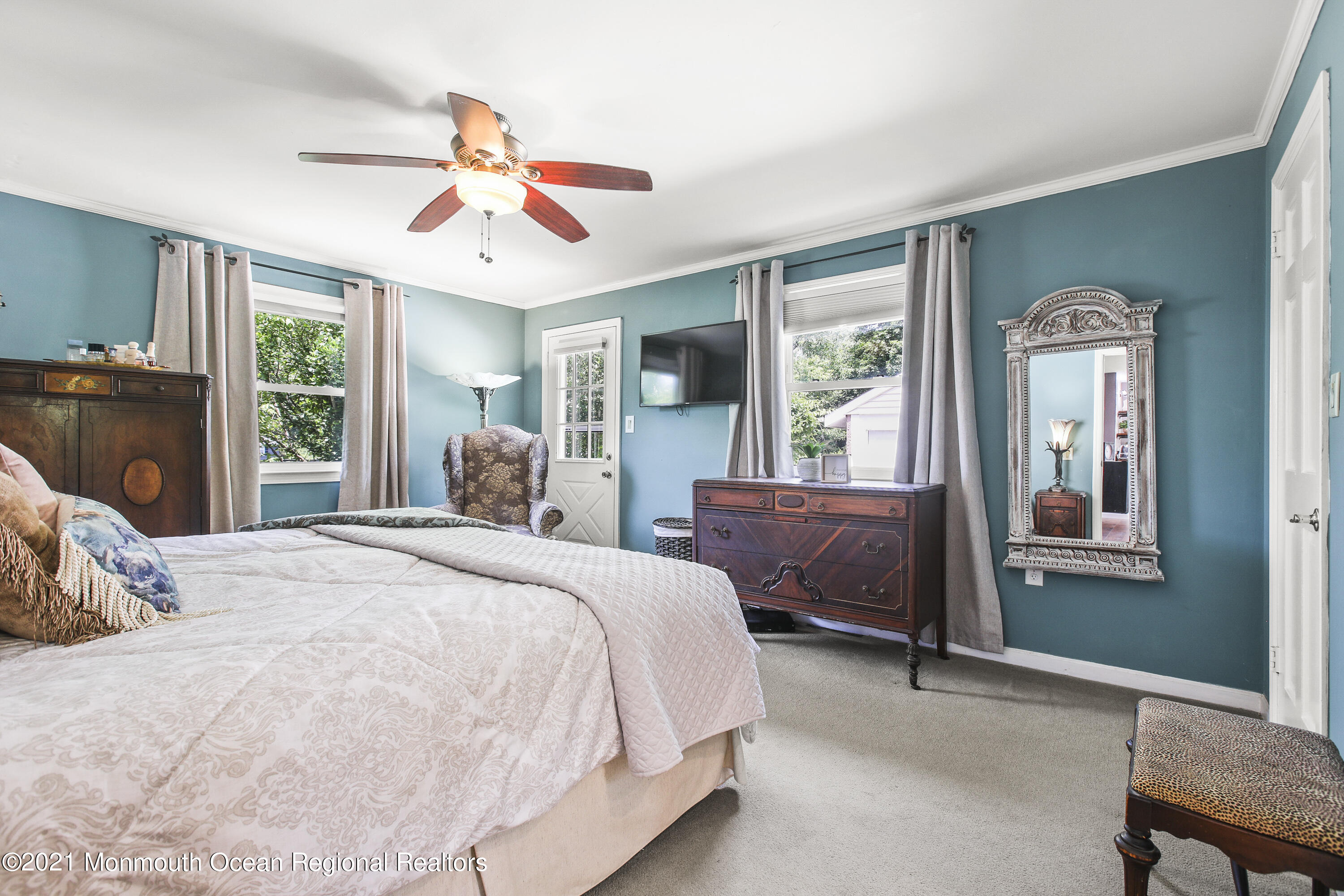 799 Nutswamp Road Middletown, NJ 07701 - Photo 25 of 66 5W5A1568