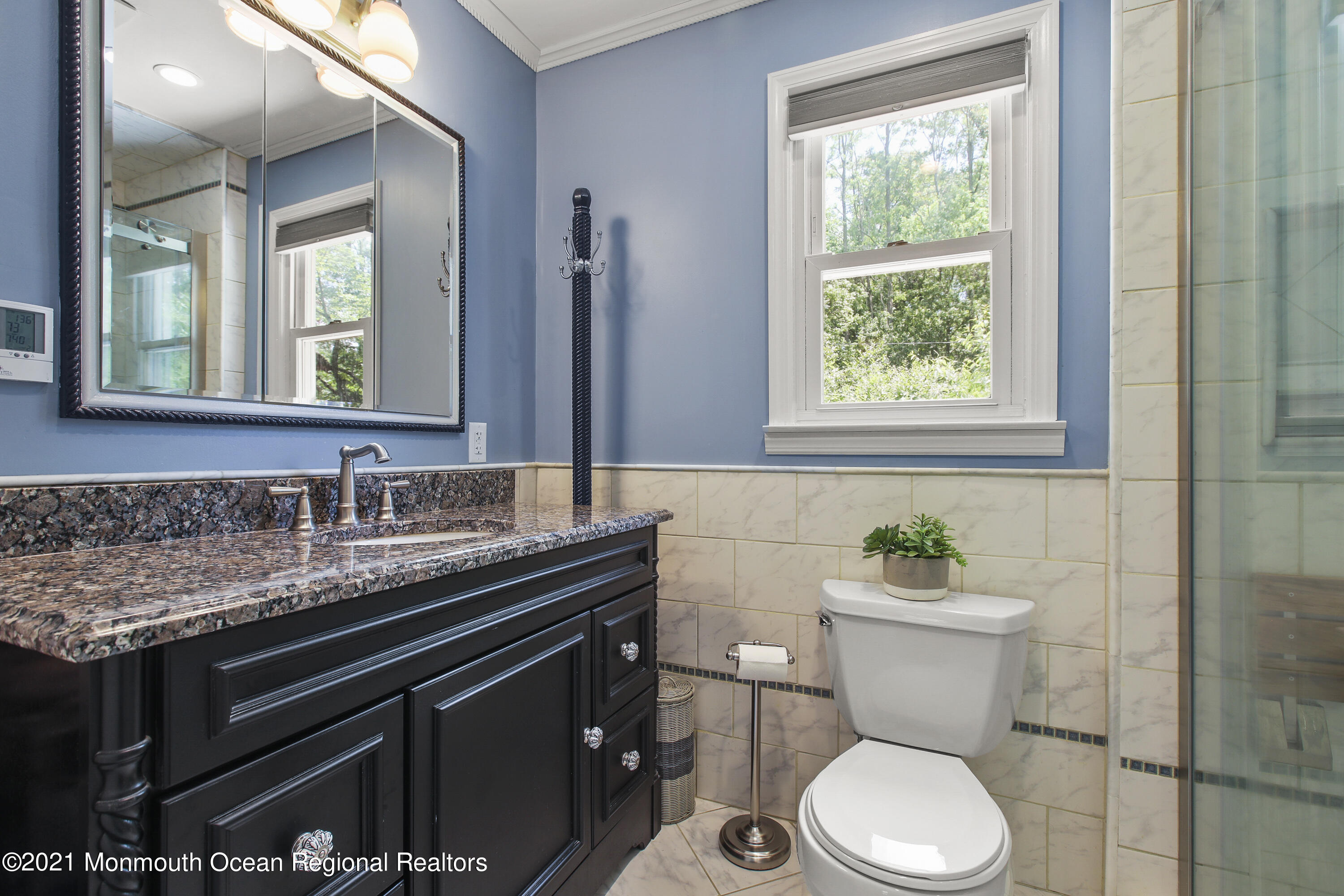 799 Nutswamp Road Middletown, NJ 07701 - Photo 27 of 66 5W5A1593