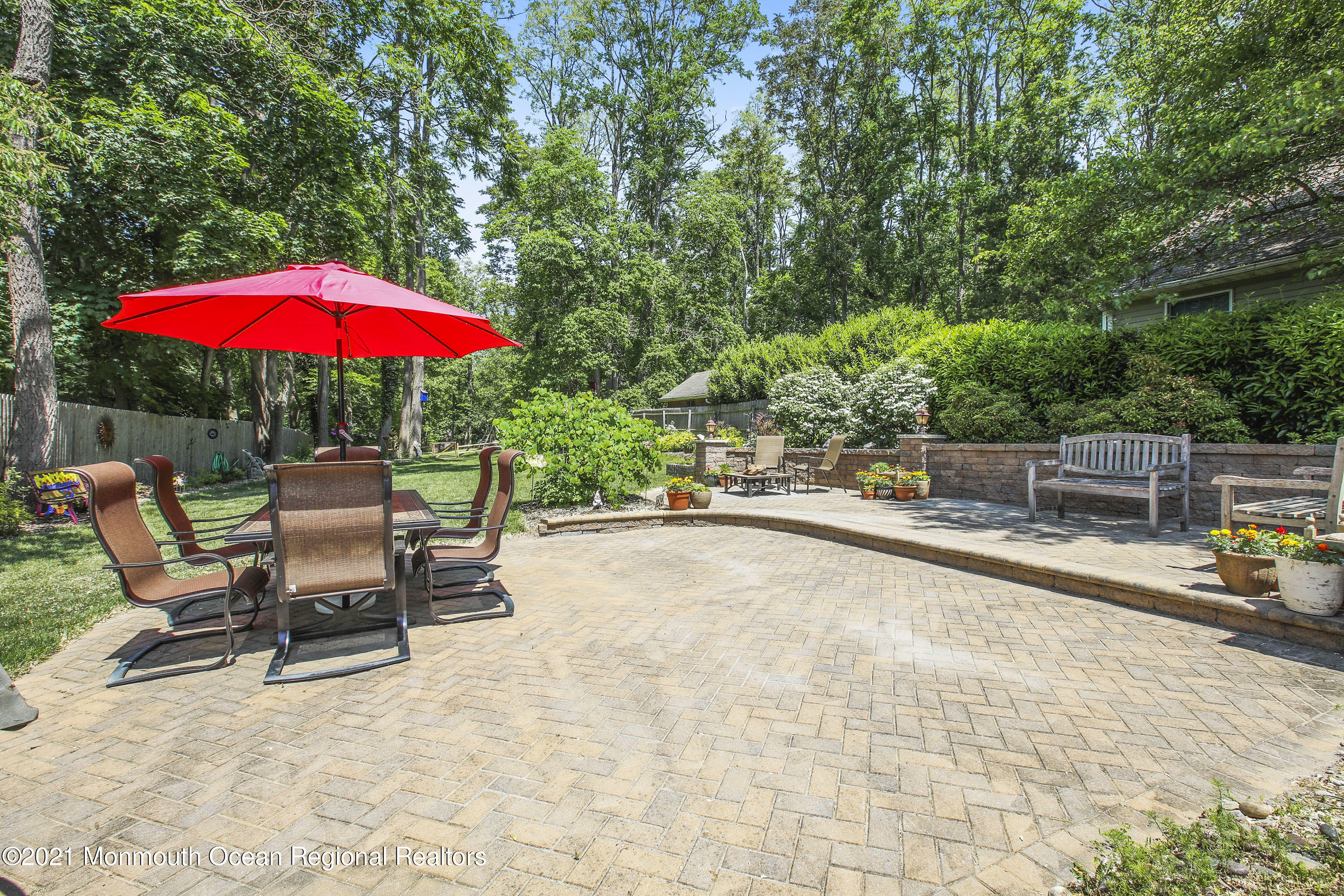 799 Nutswamp Road Middletown, NJ 07701 - Photo 39 of 66 5W5A1713