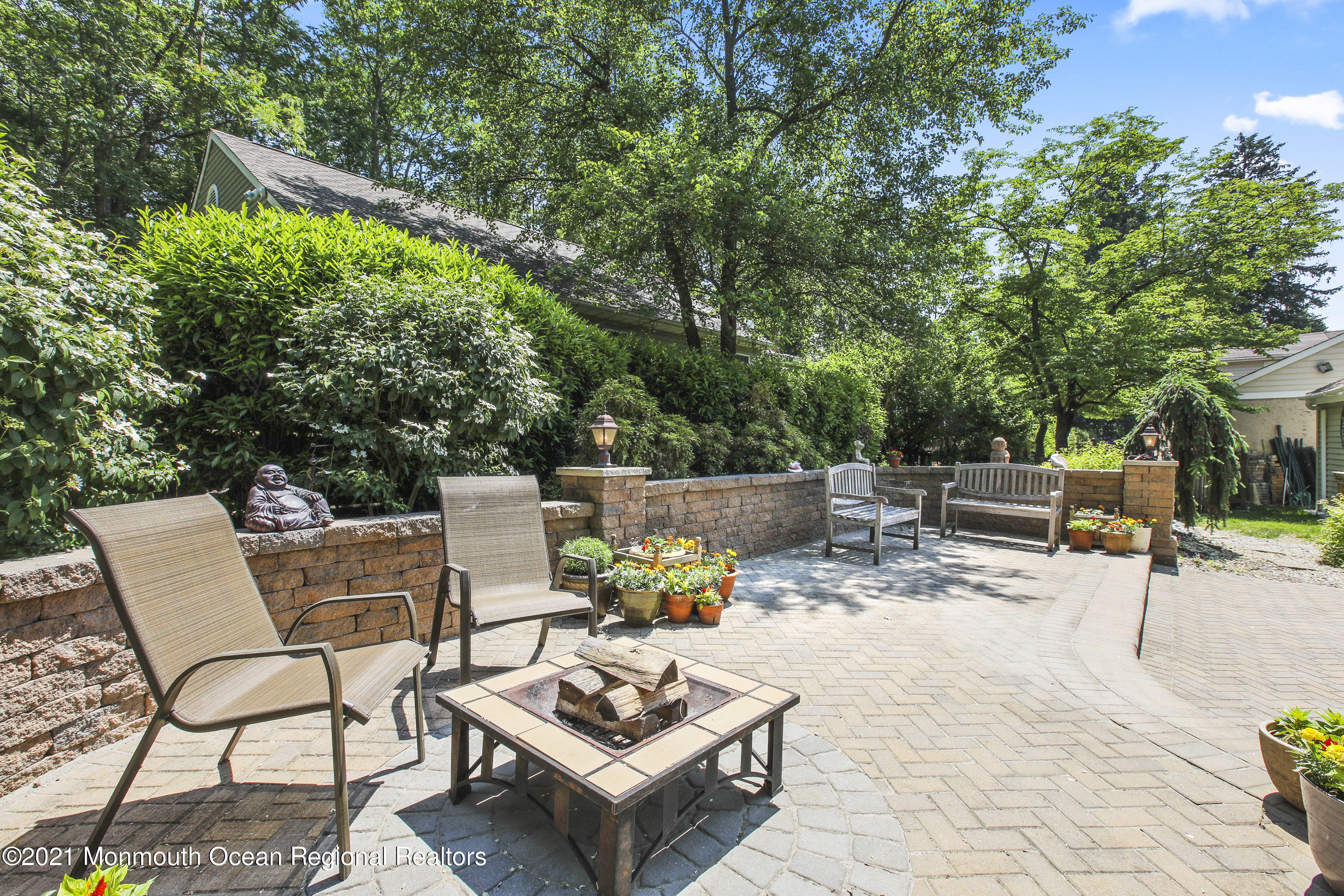 799 Nutswamp Road Middletown, NJ 07701 - Photo 40 of 66 5W5A1717