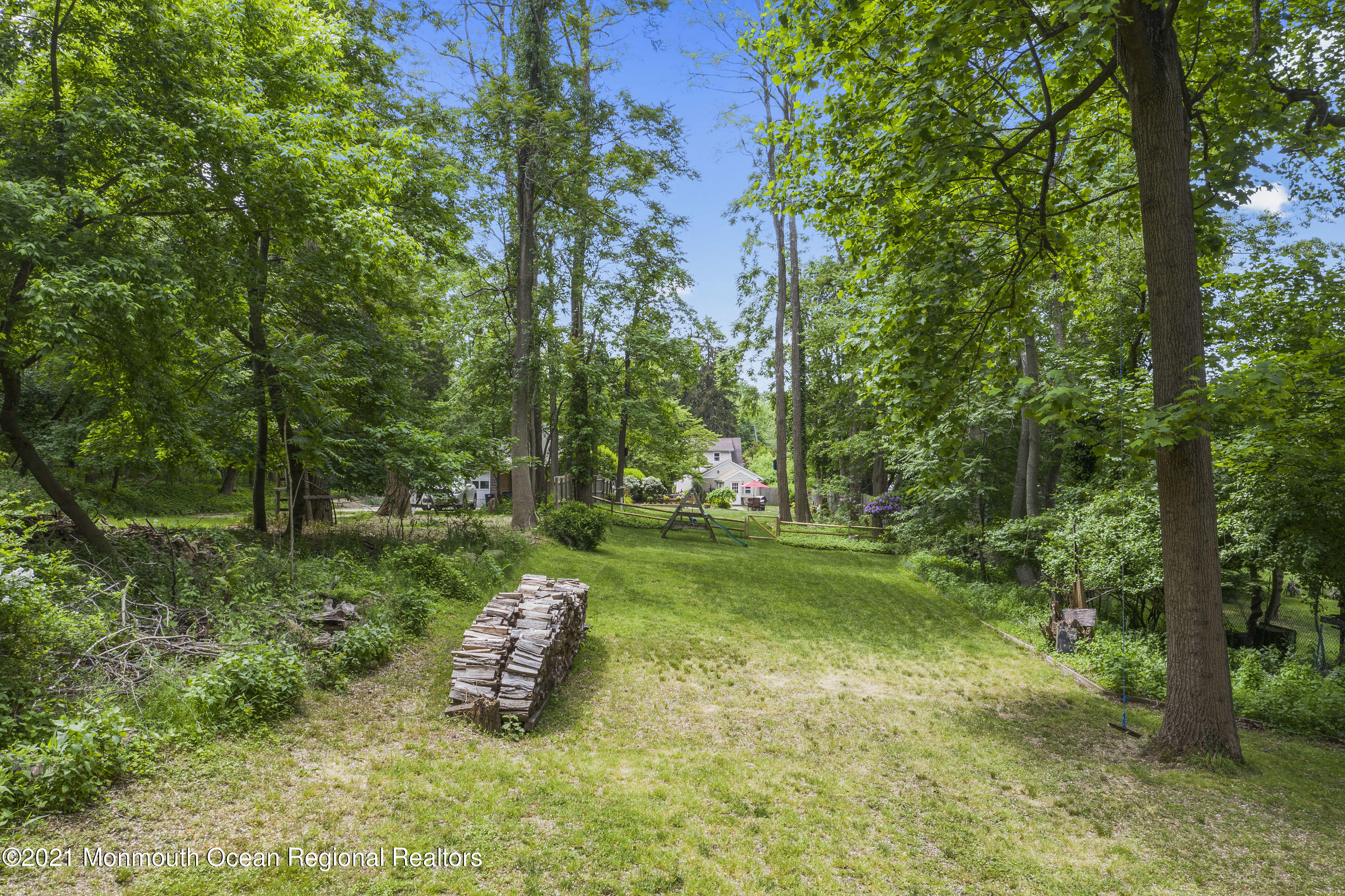799 Nutswamp Road Middletown, NJ 07701 - Photo 48 of 66 DJI_0852