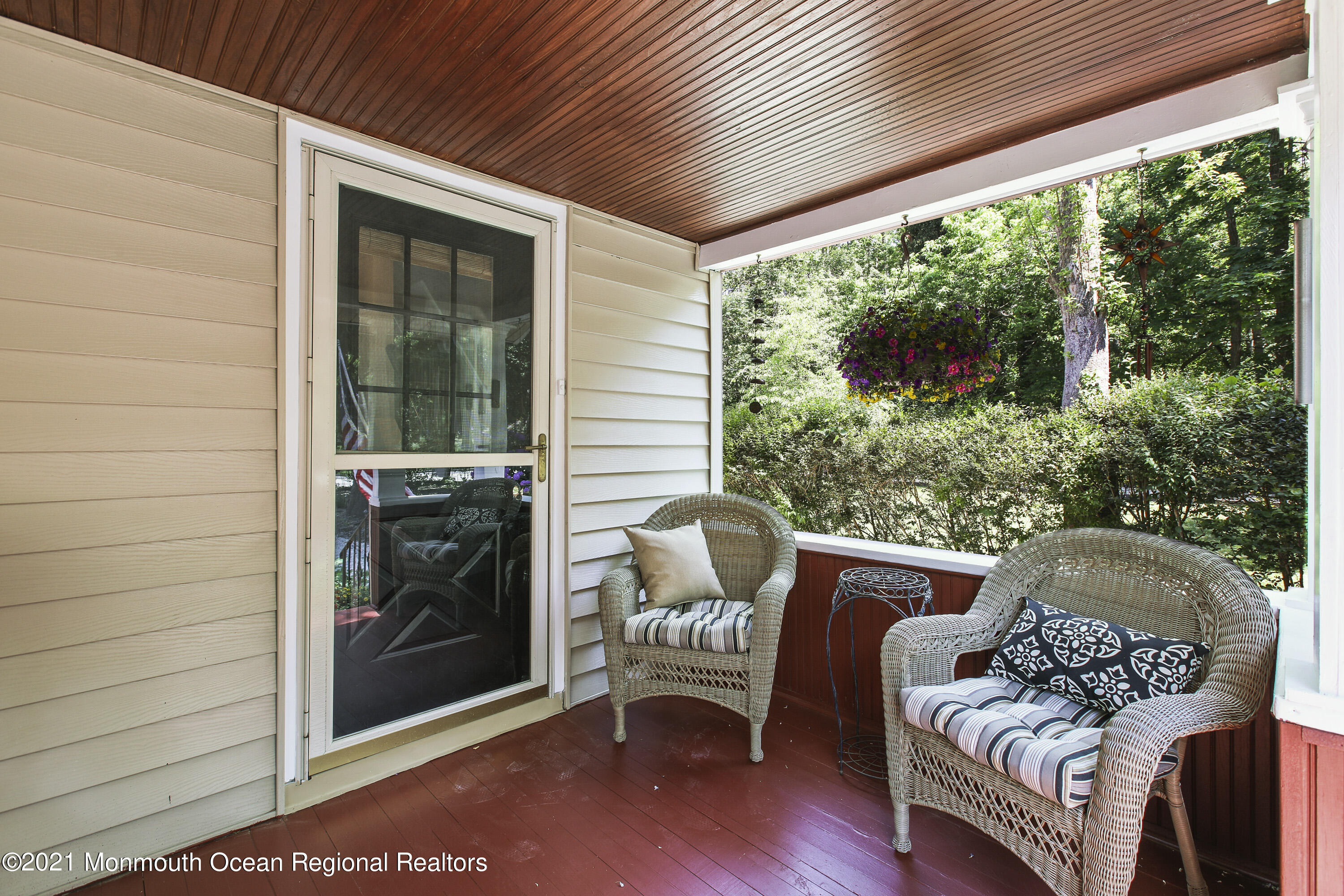 799 Nutswamp Road Middletown, NJ 07701 - Photo 6 of 66 5W5A1653