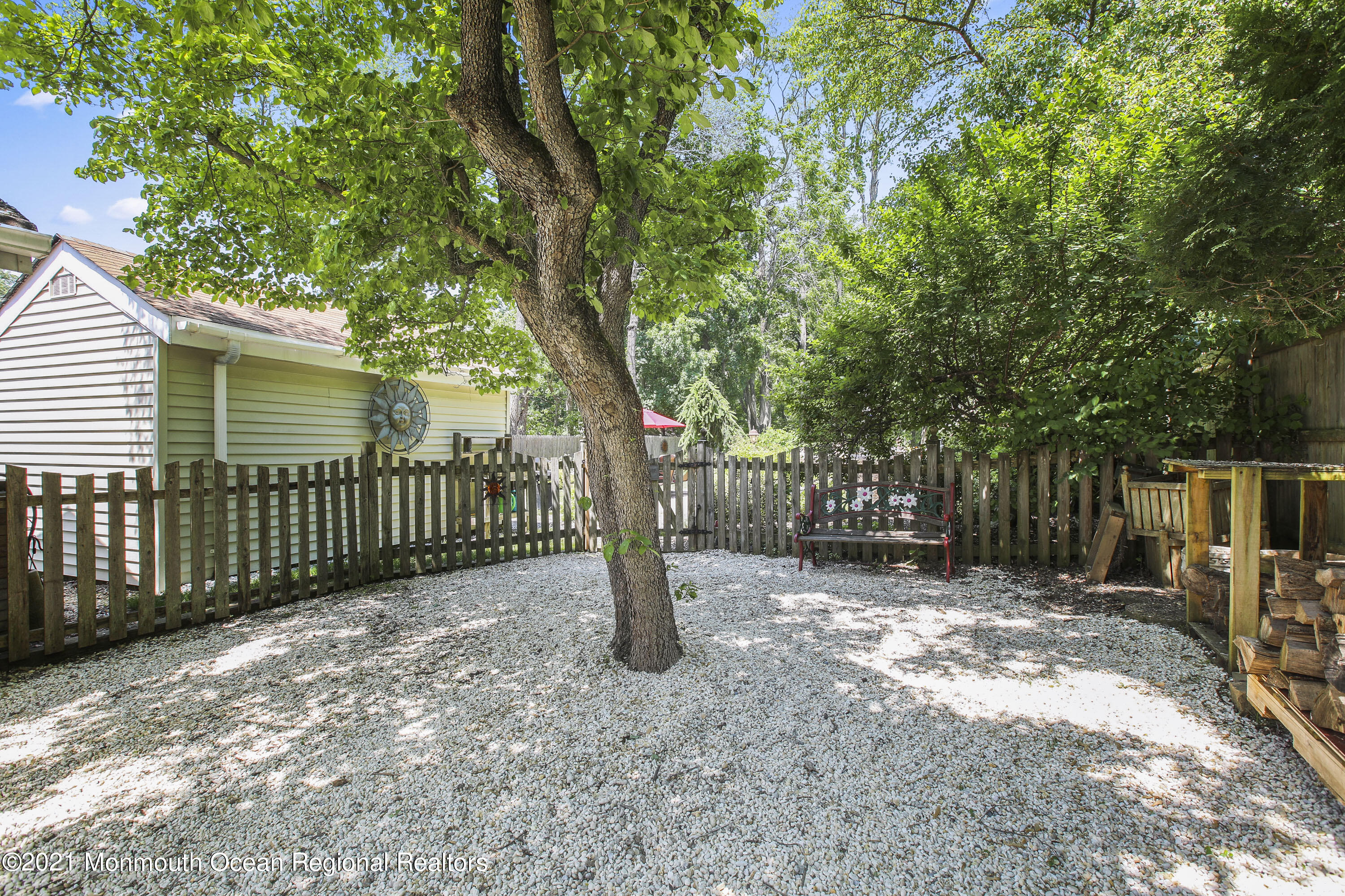 799 Nutswamp Road Middletown, NJ 07701 - Photo 51 of 66 5W5A1708