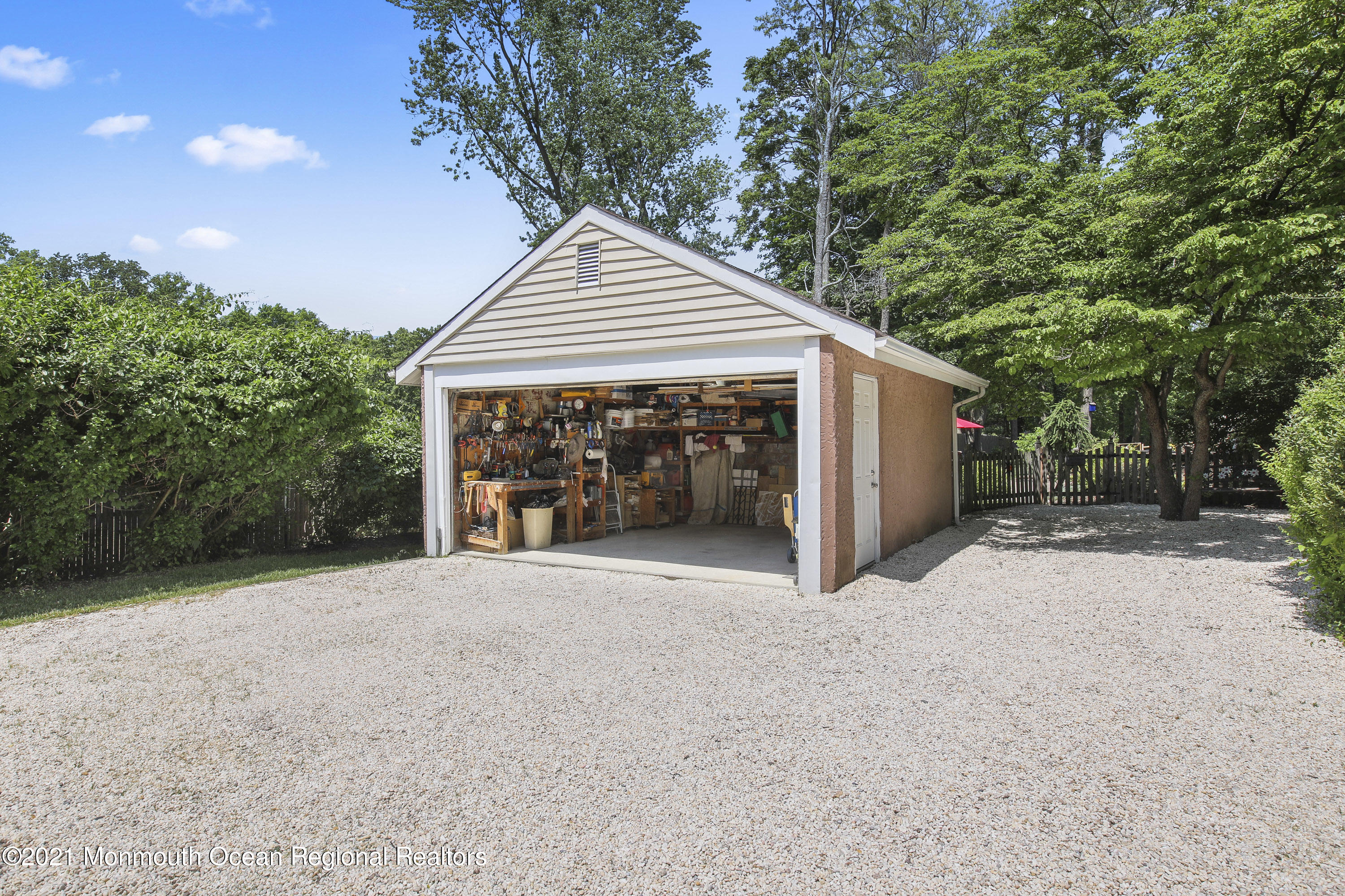 799 Nutswamp Road Middletown, NJ 07701 - Photo 52 of 66 5W5A1698