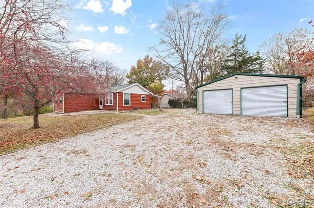$132,000 | 1301 Gladys Street, Collinsville, IL 62234