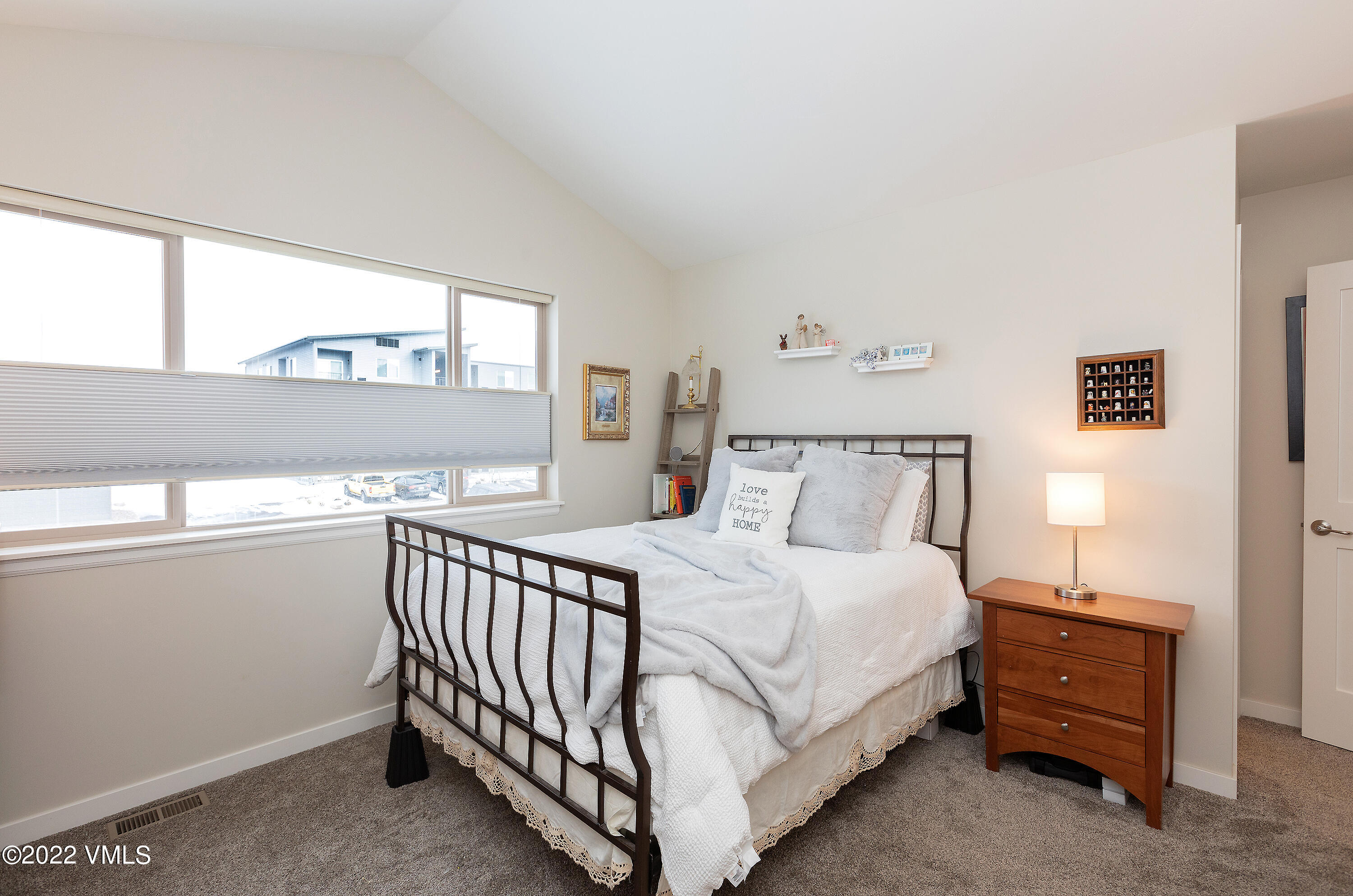 182 Stratton Circle Gypsum, CO 81637 - Photo 7 of 14 0E7A2000