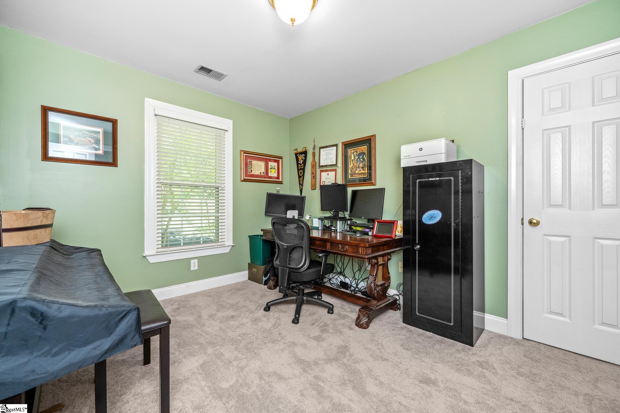 208 Dunrobin Lane Simpsonville, SC 29681 - Photo 31 of 47 Gallery Image 31