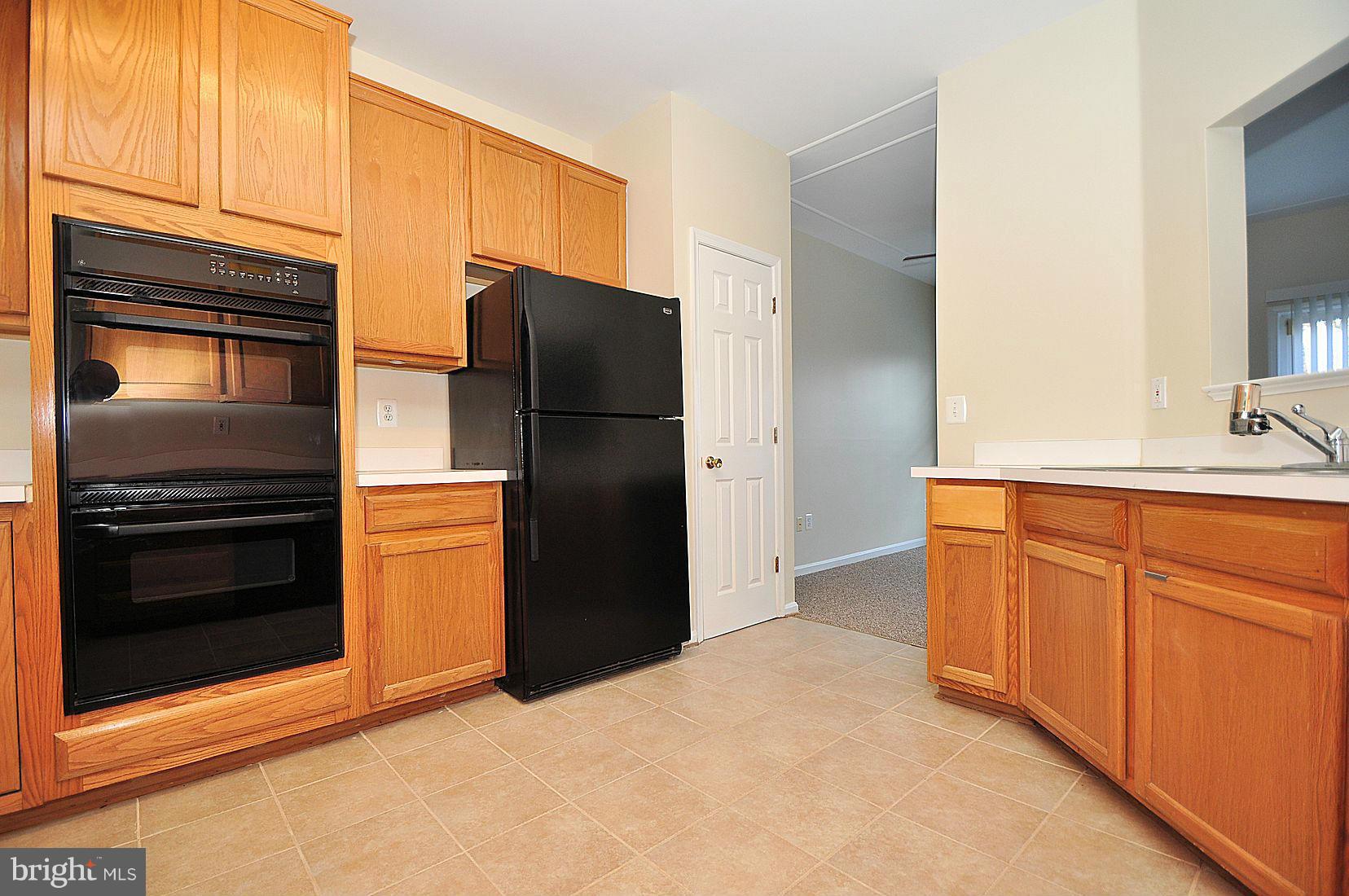 2717 Summers Ridge Drive Odenton, MD 21113 - Photo 13 of 29 Kitchen