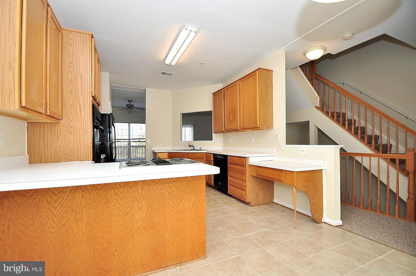 2717 Summers Ridge Drive Odenton, MD 21113 - Photo 16 of 29 Kitchen