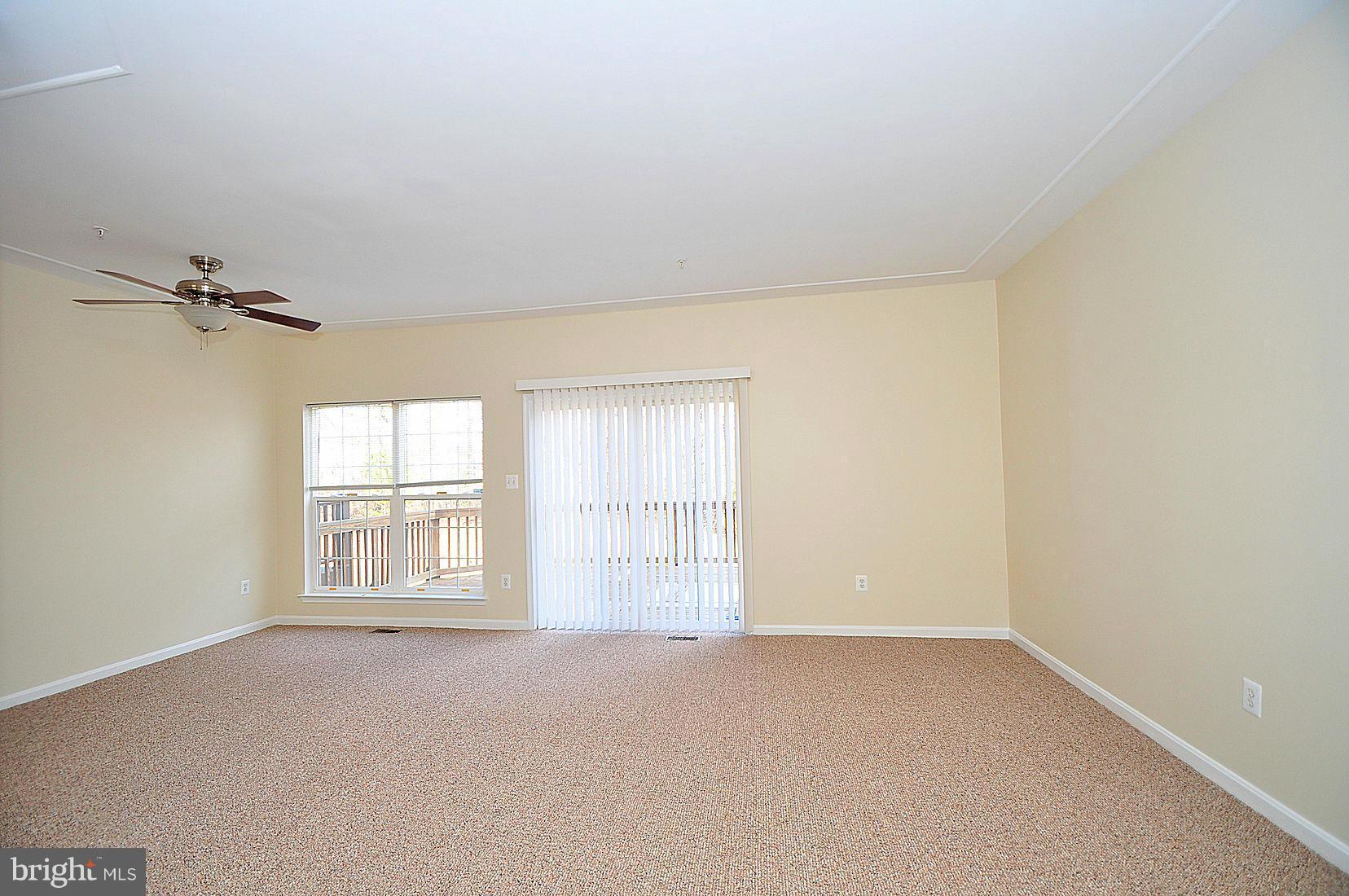 2717 Summers Ridge Drive Odenton, MD 21113 - Photo 7 of 29 Living Room
