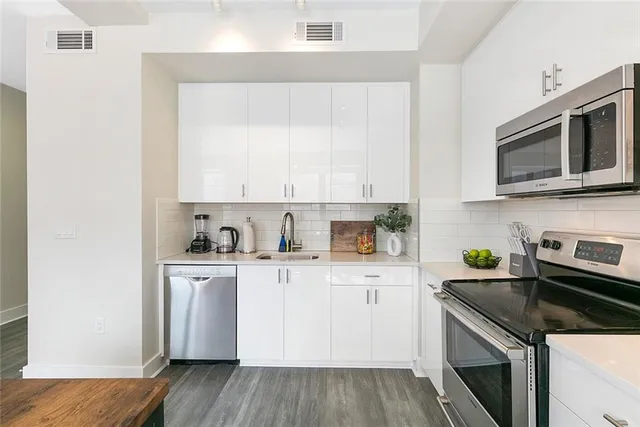 $690,000 | 1111 Tulane Avenue, Unit 523, New Orleans, LA 70112