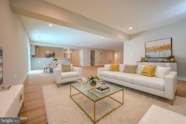 $15,000 | 2424 Carey Lane, Vienna, VA 22181