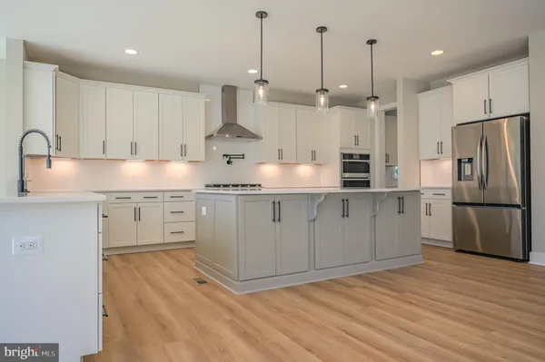 $15,000 | 2424 Carey Lane, Vienna, VA 22181