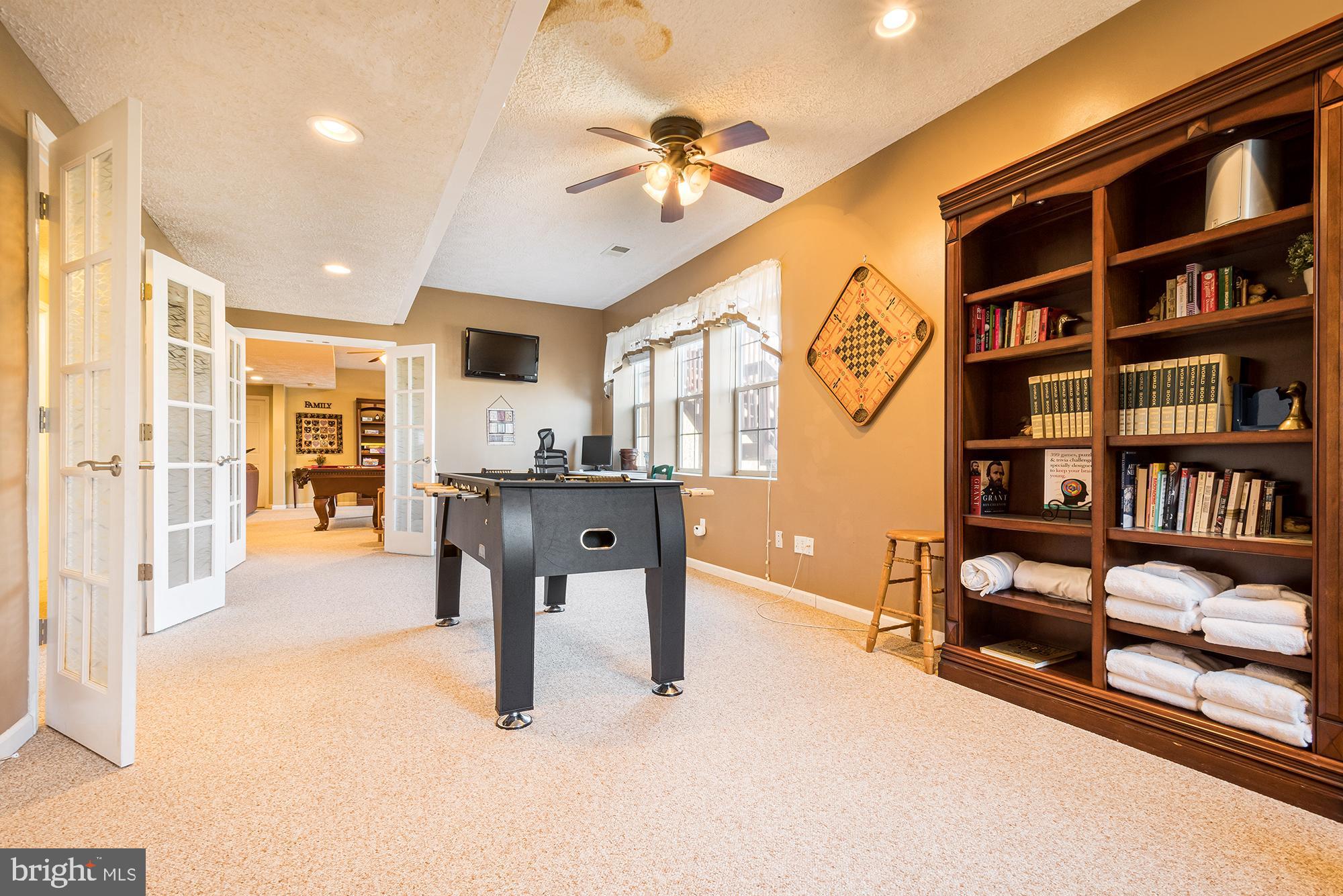 2228 Hoyes Run Road McHenry, MD 21541 - Photo 40 of 52 a view of a livingroom with furniture and window