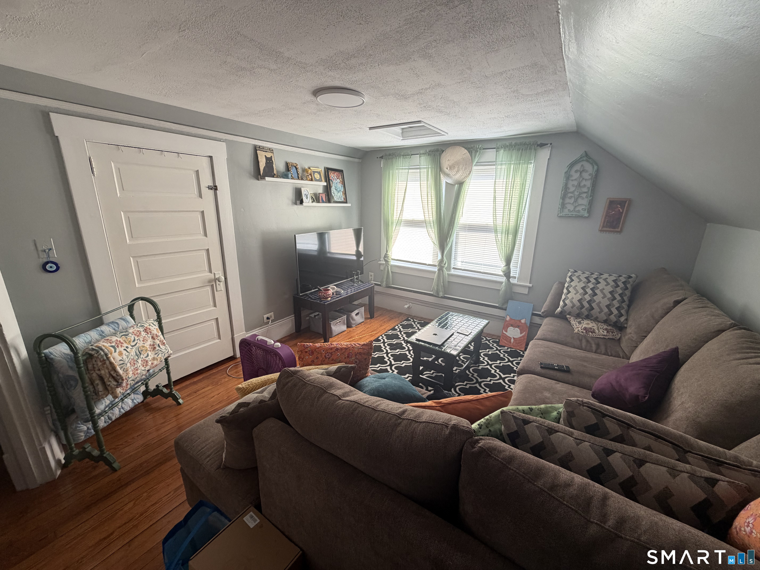 105 Grennan Road West Hartford, CT 06107 - Photo 9 of 21