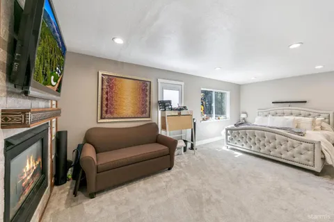 $1,099,000 | 1575 Crystal Air Drive, South Lake Tahoe, CA 96150