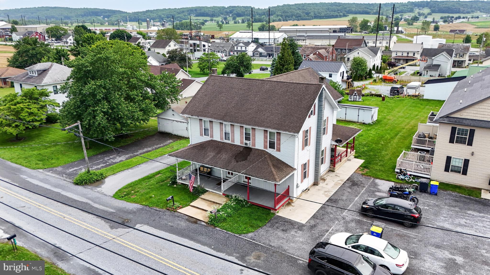 14 North Kinzer Road Kinzers, PA 17535 - Photo 5 of 34 Charming home in a scenic neighborhood.