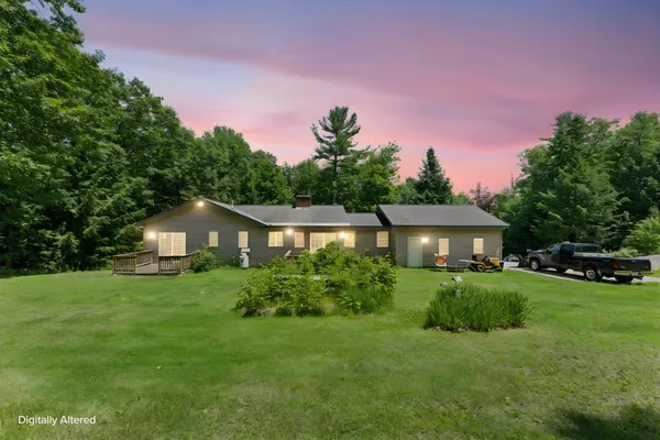 $499,999 | 824 Meadow Road, Casco, ME 04015