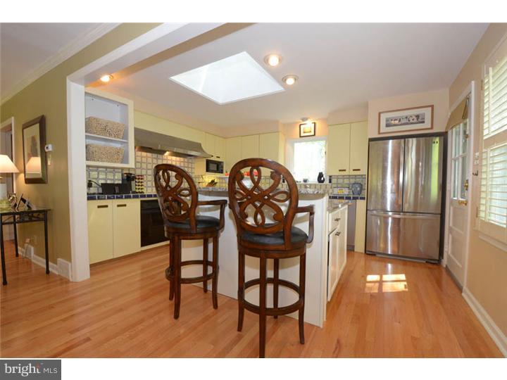 652 Knox Road Wayne, PA 19087 - Photo 5 of 20 Kitchen