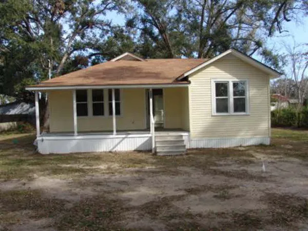 $825 | 914 North Cedar Street, Foley, AL 36535