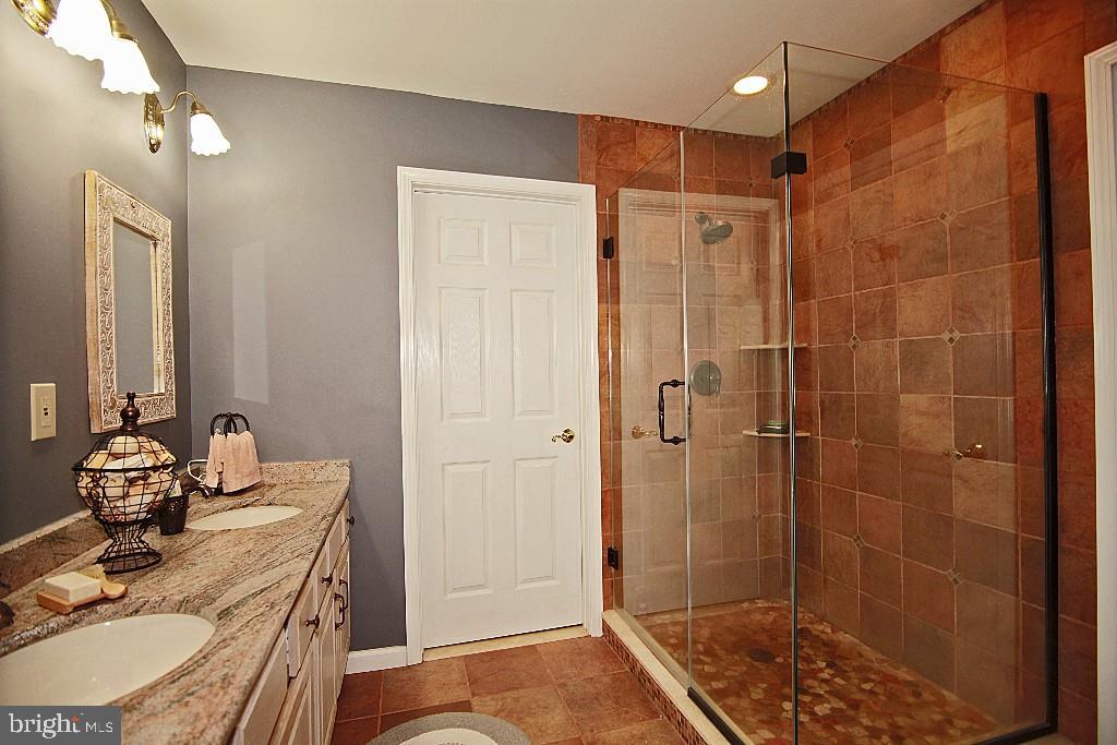 249 Wave Road Manahawkin, NJ 08050 - Photo 13 of 21