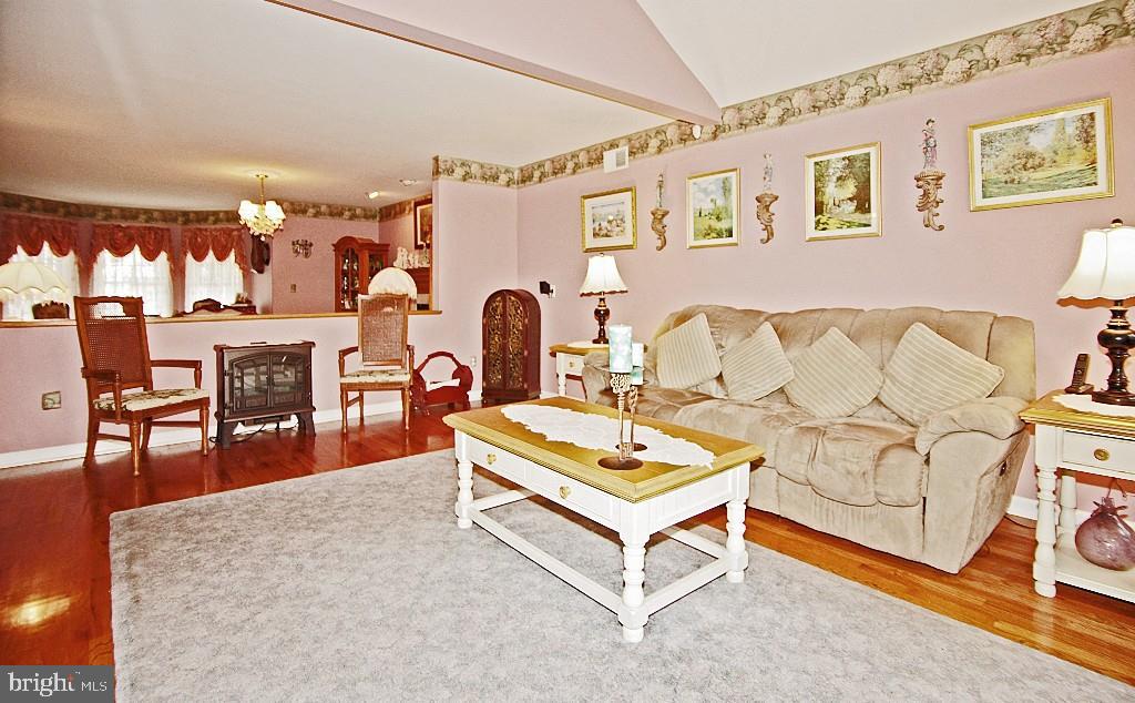 249 Wave Road Manahawkin, NJ 08050 - Photo 6 of 21