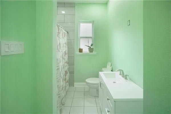 $249,000 | 216 Oak Drive, Braithwaite, LA 70040